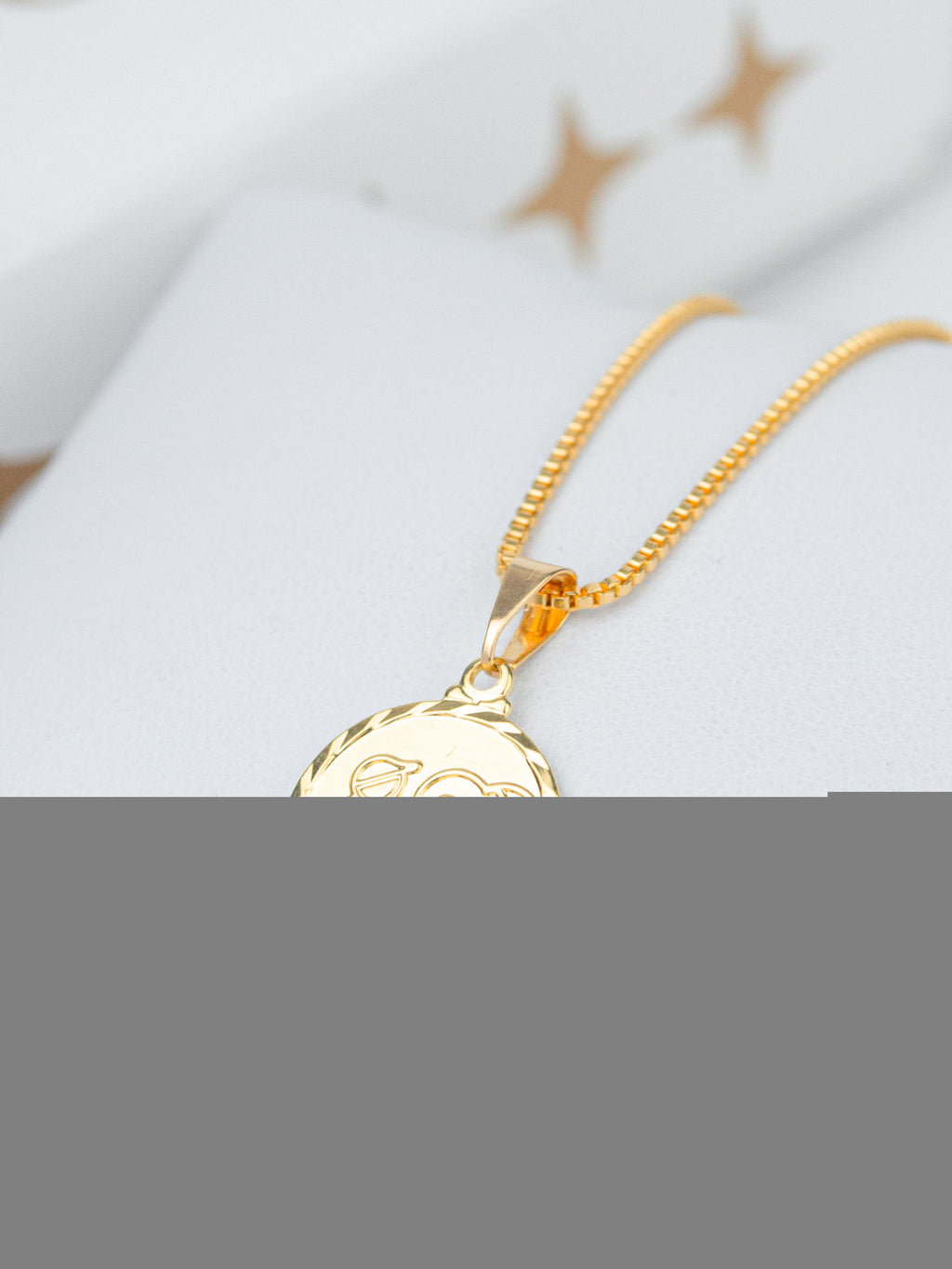 Pingente medalha menino autismo - banhado a ouro 18k - foto 2