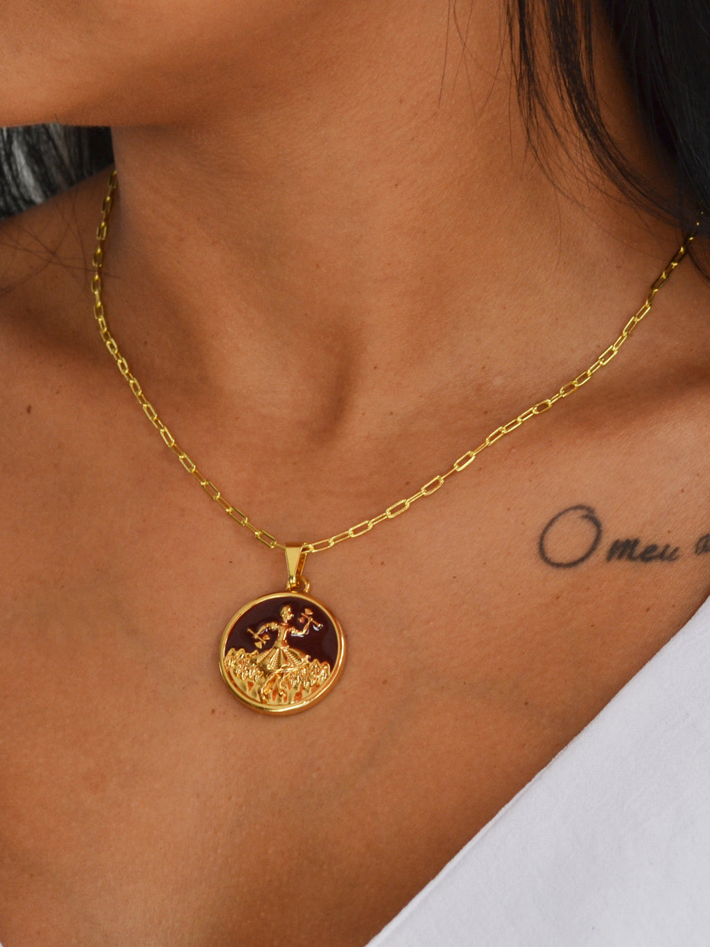 Corrente medalha Xangô marrom - elo longo - banhado a ouro 18k - foto 2
