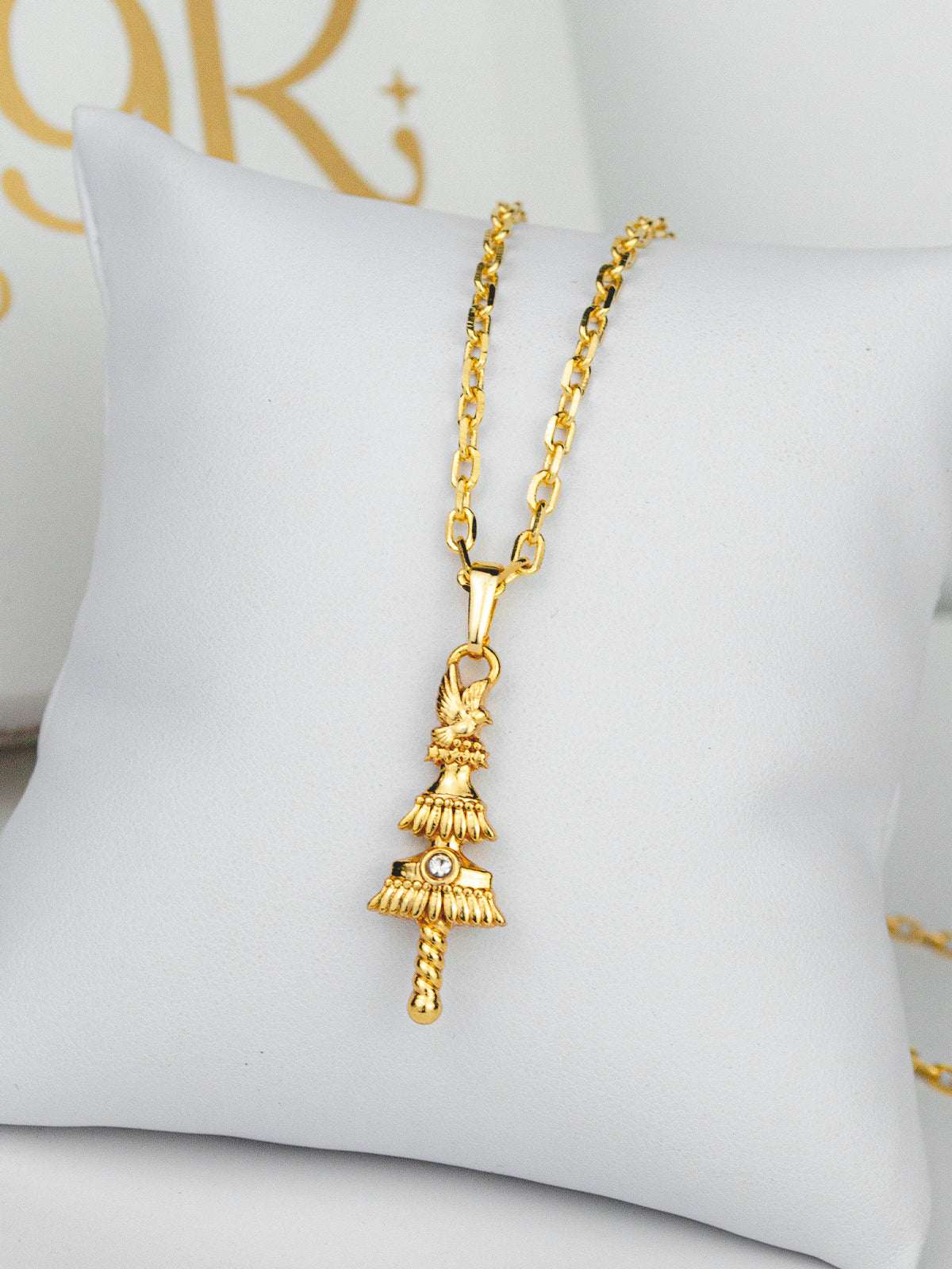Pingente Opaxorô de Oxalá G - banhado  a ouro 18k - foto 3