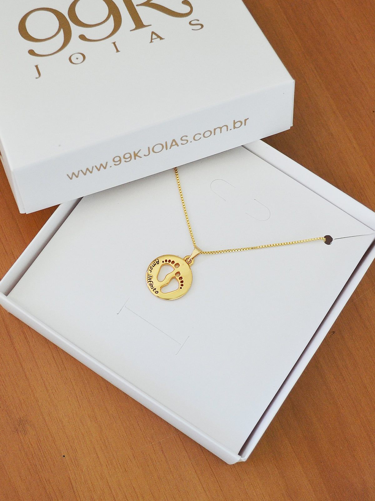Pingente amor infinito pezinhos - banhado a ouro 18k - foto 2