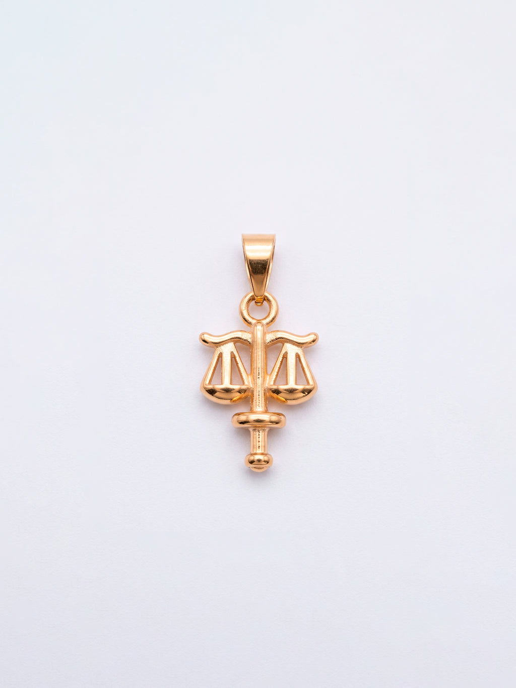 Pingente direito 1,7 x 1,2 cm - banhado a ouro 18k