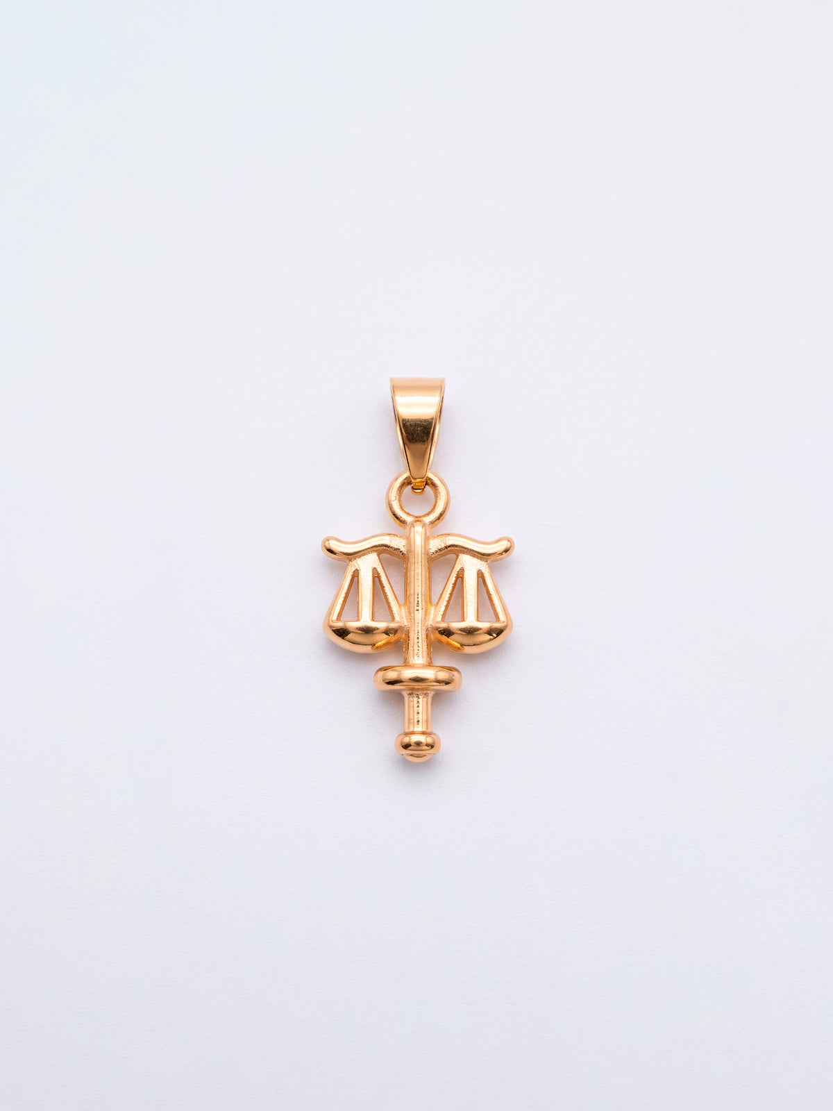 Pingente direito 1,7 x 1,2 cm - banhado a ouro 18k