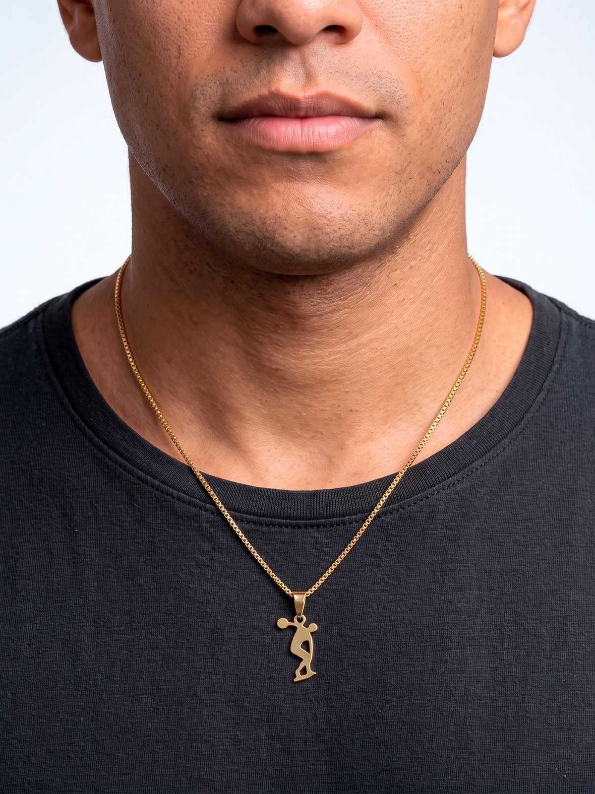 Pingente educação física 1,6 x 1,0 cm - banhado a ouro 18k - foto 2