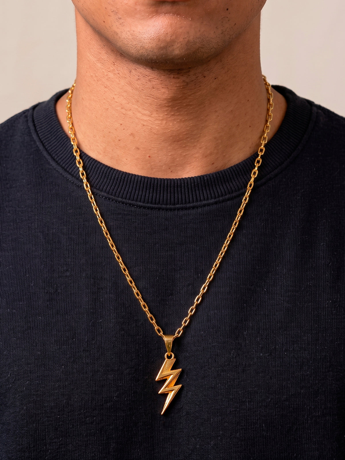 Corrente Raio de Iansã - cadeado - banhado a ouro 18k - foto 3
