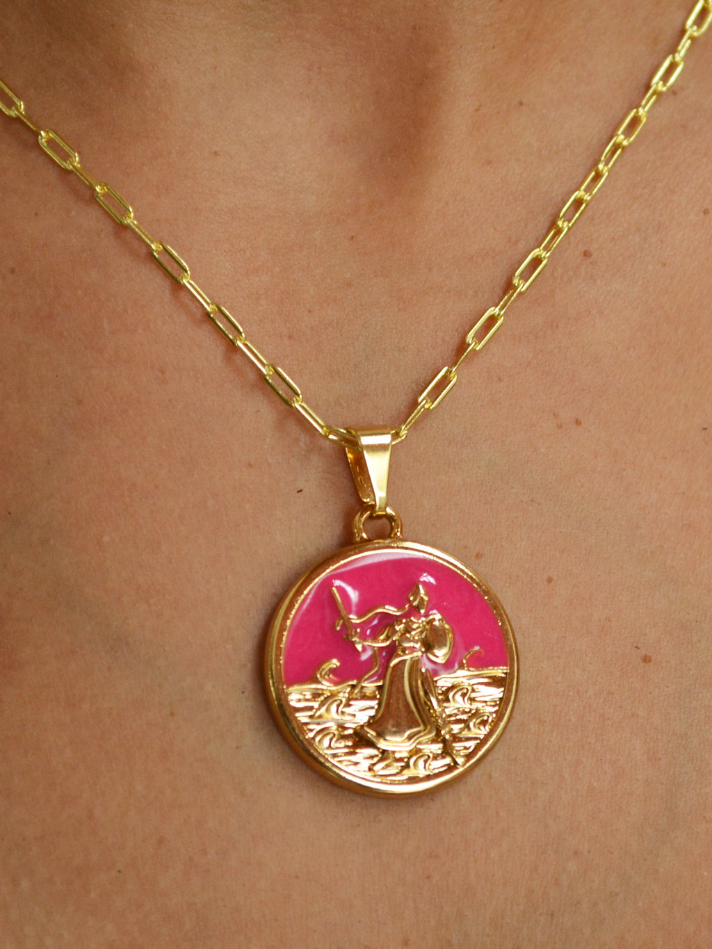 Corrente medalha Obá pink - elo longo - banhado a ouro 18k - foto 3