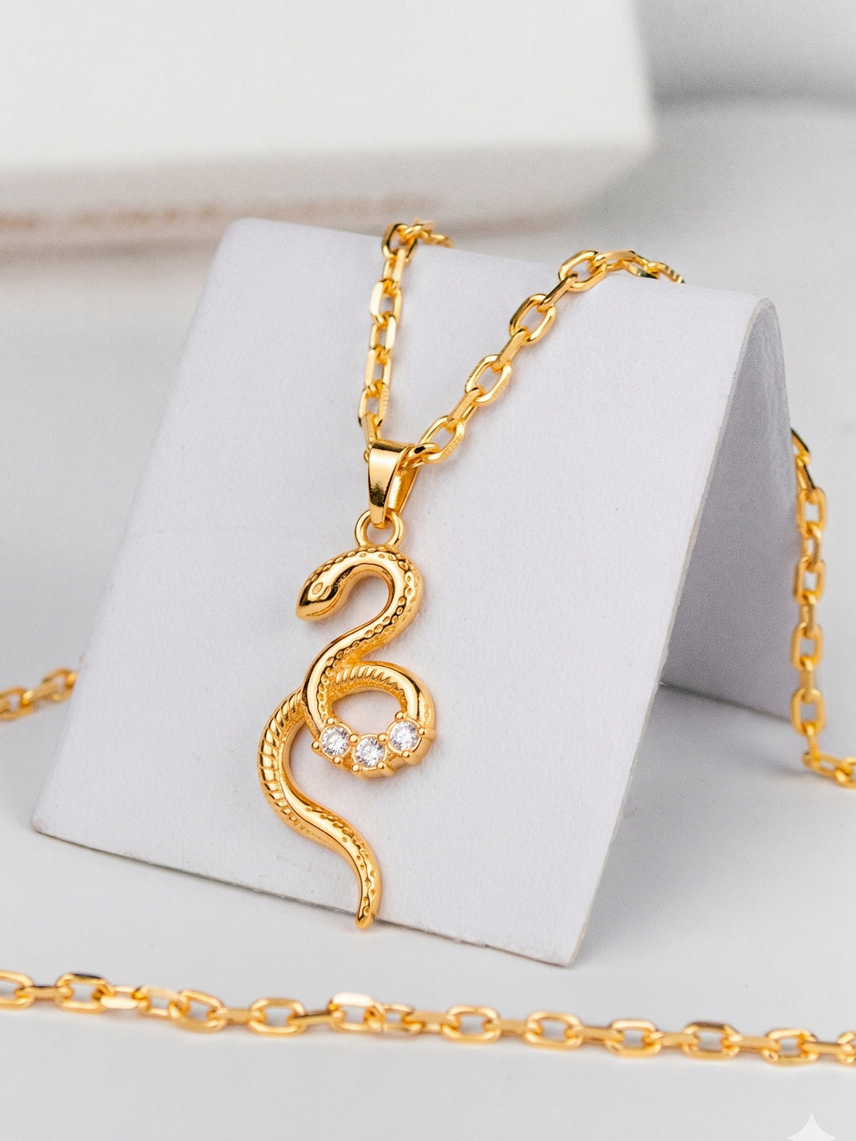 Corrente Serpente - cadeado - banhado a ouro 18k - foto 3