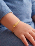 Pulseira Infantil com plaquinha - banhada a ouro 18k