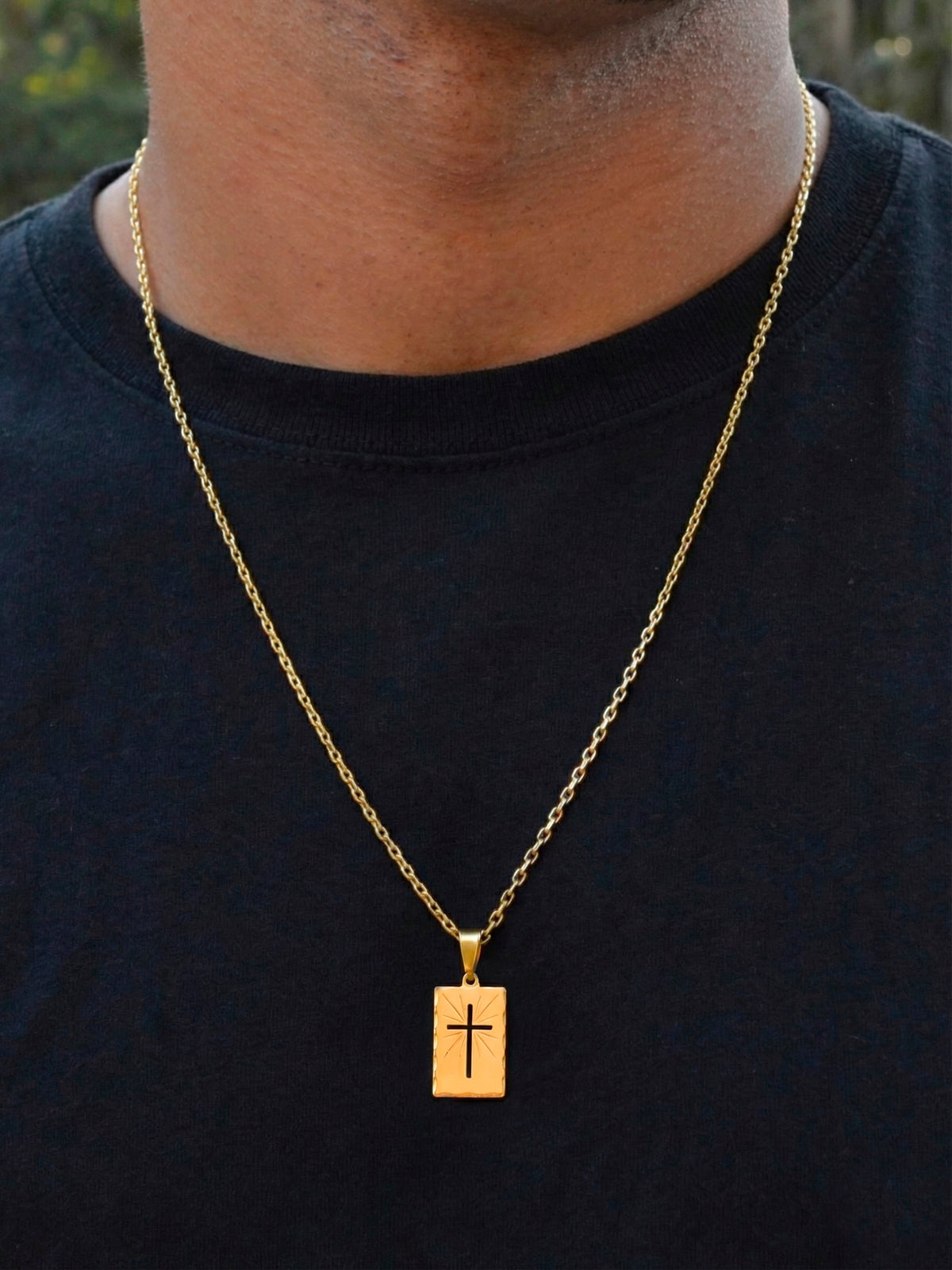 Pingente Plaquinha com cruz - banhado a ouro 18k - foto 2