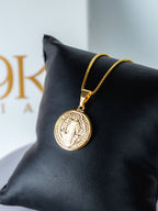 Pingente Medalha de São Bento - banhado a ouro 18k - foto 2