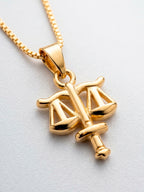 Pingente direito 1,7 x 1,2 cm - banhado a ouro 18k - foto 3